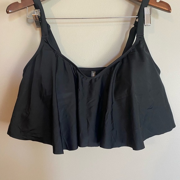 Torrid Wireless Straight Flounce Bikini Top Size 3 - Picture 4 of 10